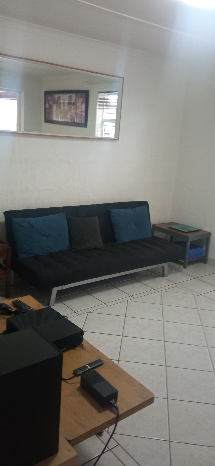 To Let 2 Bedroom Property for Rent in Portlands Western Cape
